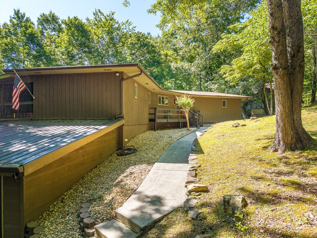 775 Mountain Oak Road, Ellijay GA 30540 - Photo