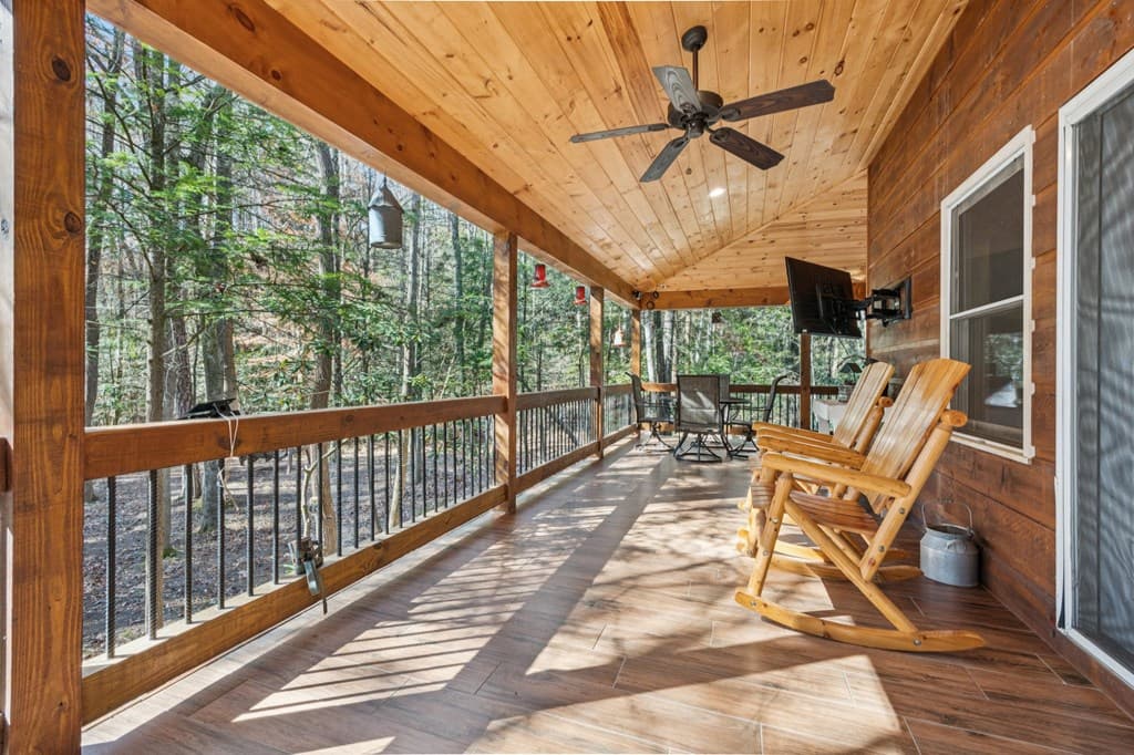 491 Old Parker Terrace, Ellijay GA 30536 - Photo
