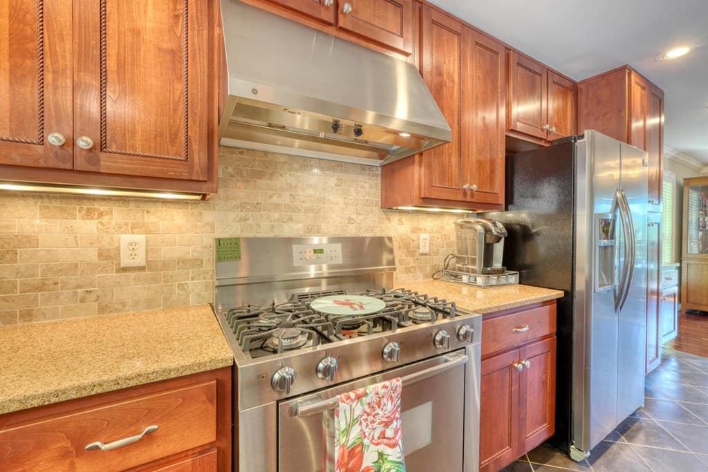 276 Lancelot Loop, Clayton GA 30525 - Photo