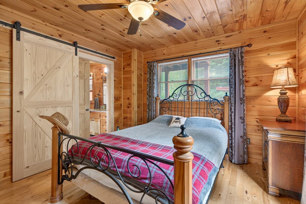 40 Foxfire Lane, Blue Ridge GA 30513 - Photo