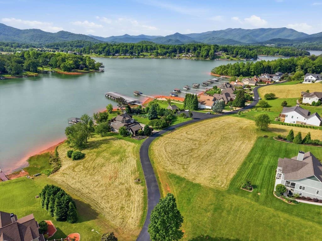 25 Mcintosh Circle, Hayesville NC 28904 - Photo