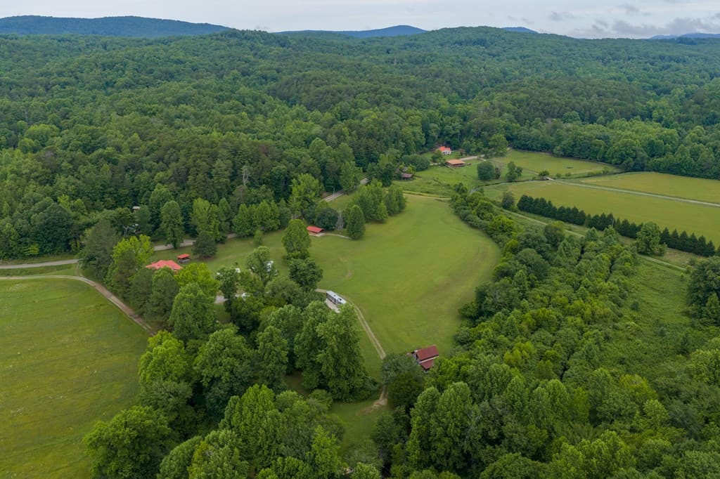13431 Hwy 68, Tellico Plains TN 37385 - Photo