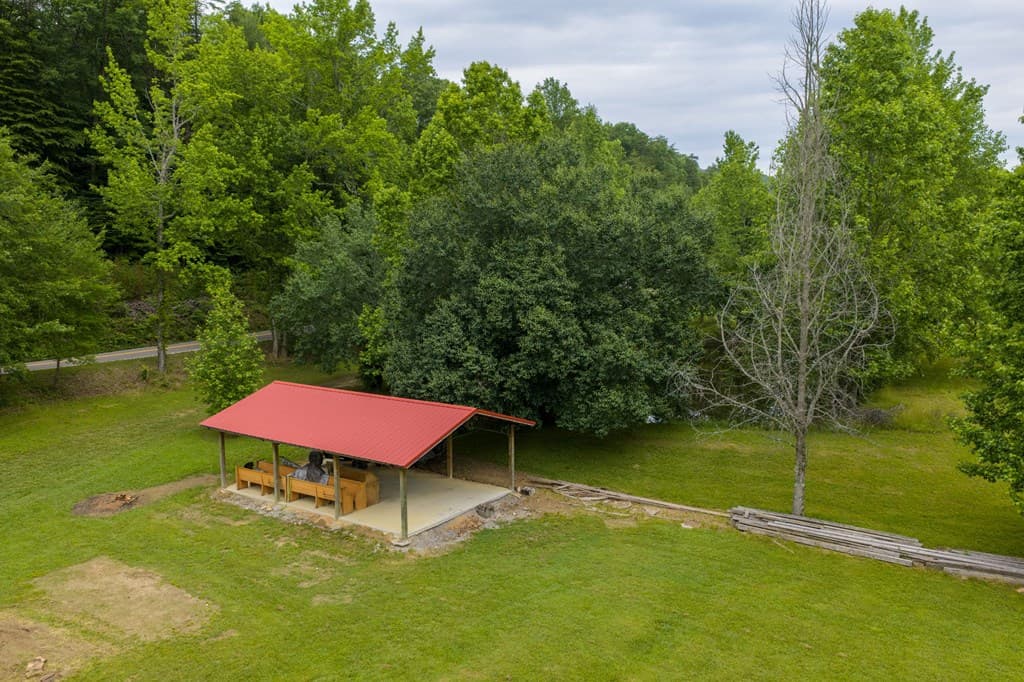 13431 Hwy 68, Tellico Plains TN 37385 - Photo