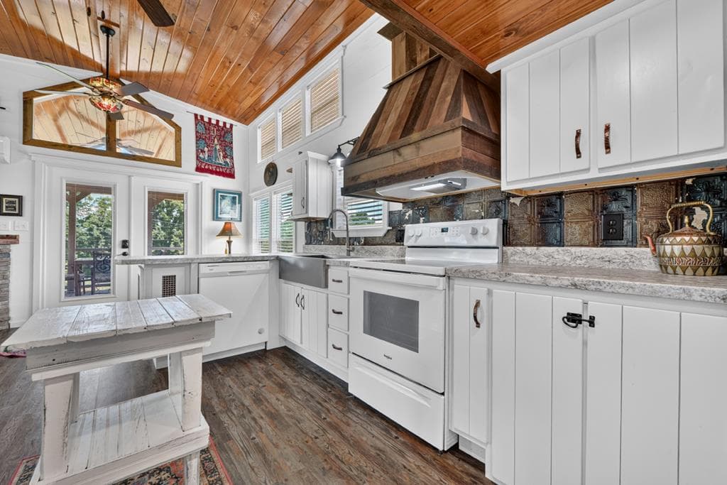 476, 478 Lapidary Lane, Young Harris GA 30582 - Photo