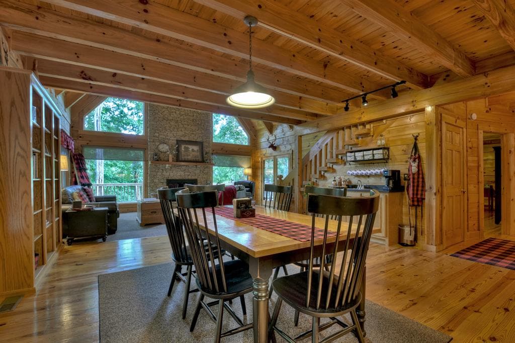 210 Indian Lake Road, Mineral Bluff GA 30559 - Photo