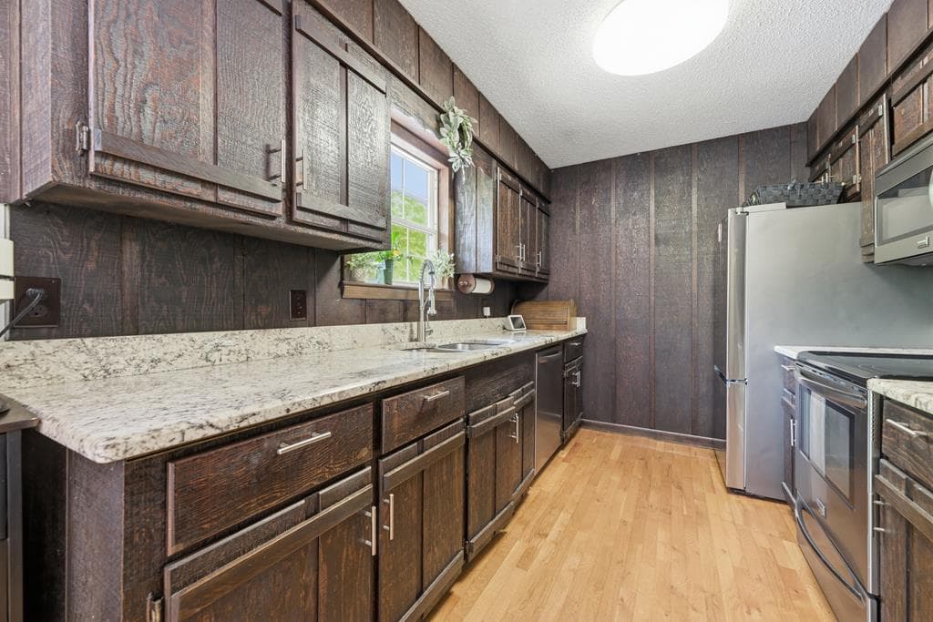 305 White Mountain, Marble NC 28905 - Photo