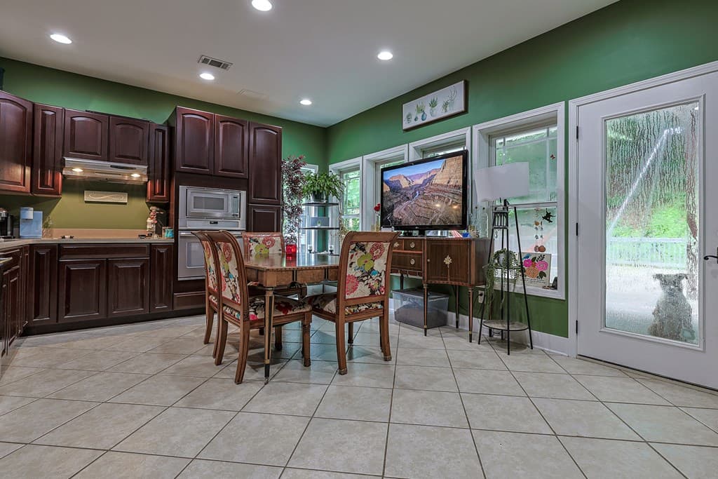 111 Summit View Drive, Ellijay GA 30540 - Photo