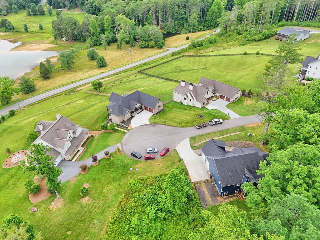 147 Clearview Lane, Blairsville GA 30512 - Photo