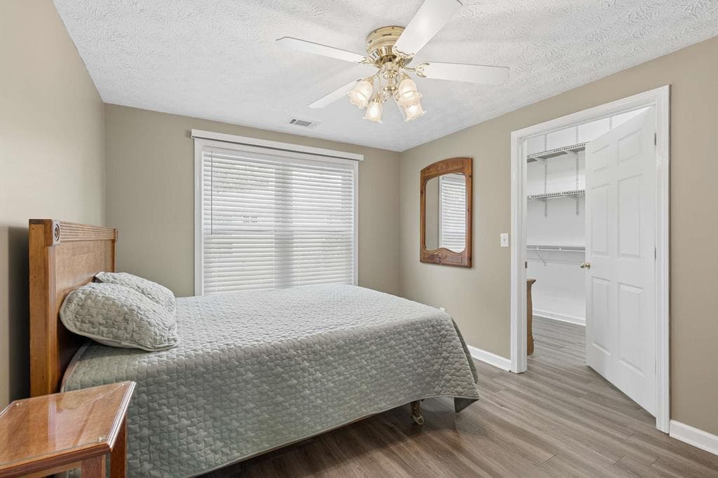 121 Chestnut Hill Drive, Canton GA 30114 - Photo