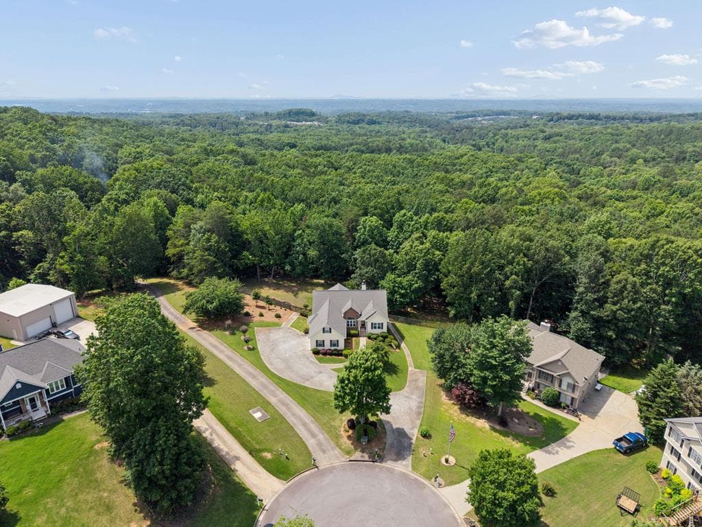 121 Chestnut Hill Drive, Canton GA 30114 - Photo