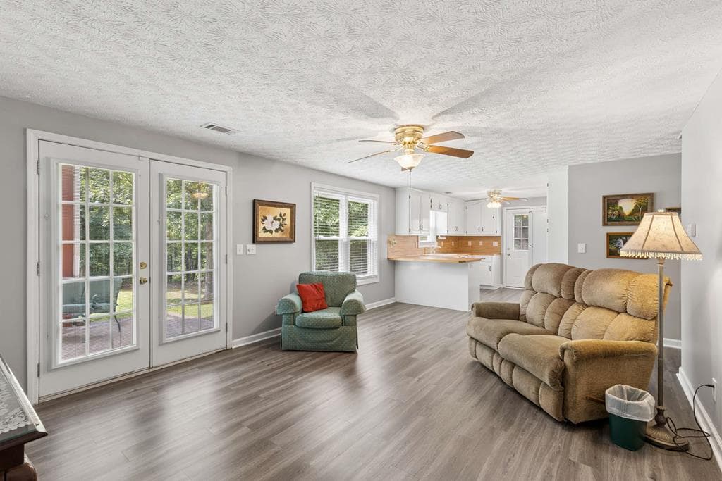 121 Chestnut Hill Drive, Canton GA 30114 - Photo