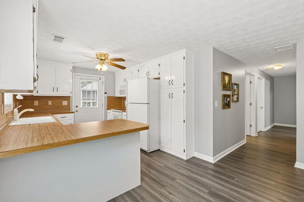 121 Chestnut Hill Drive, Canton GA 30114 - Photo