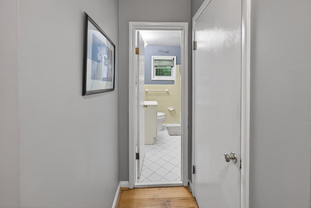 940 Chesterfield Drive, Marietta GA 30066 - Photo