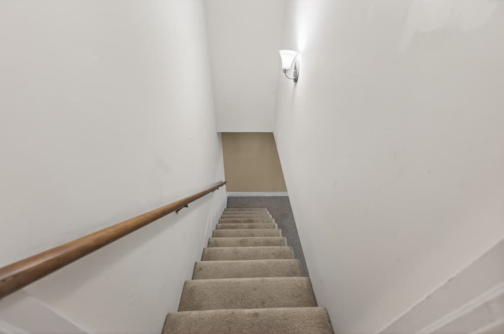 940 Chesterfield Drive, Marietta GA 30066 - Photo