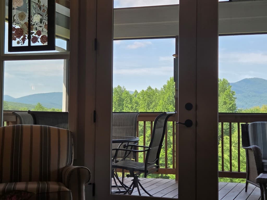 958 New Forest Road, Young Harris GA 30582 - Photo