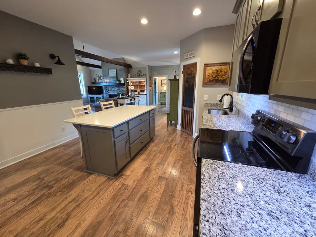 958 New Forest Road, Young Harris GA 30582 - Photo