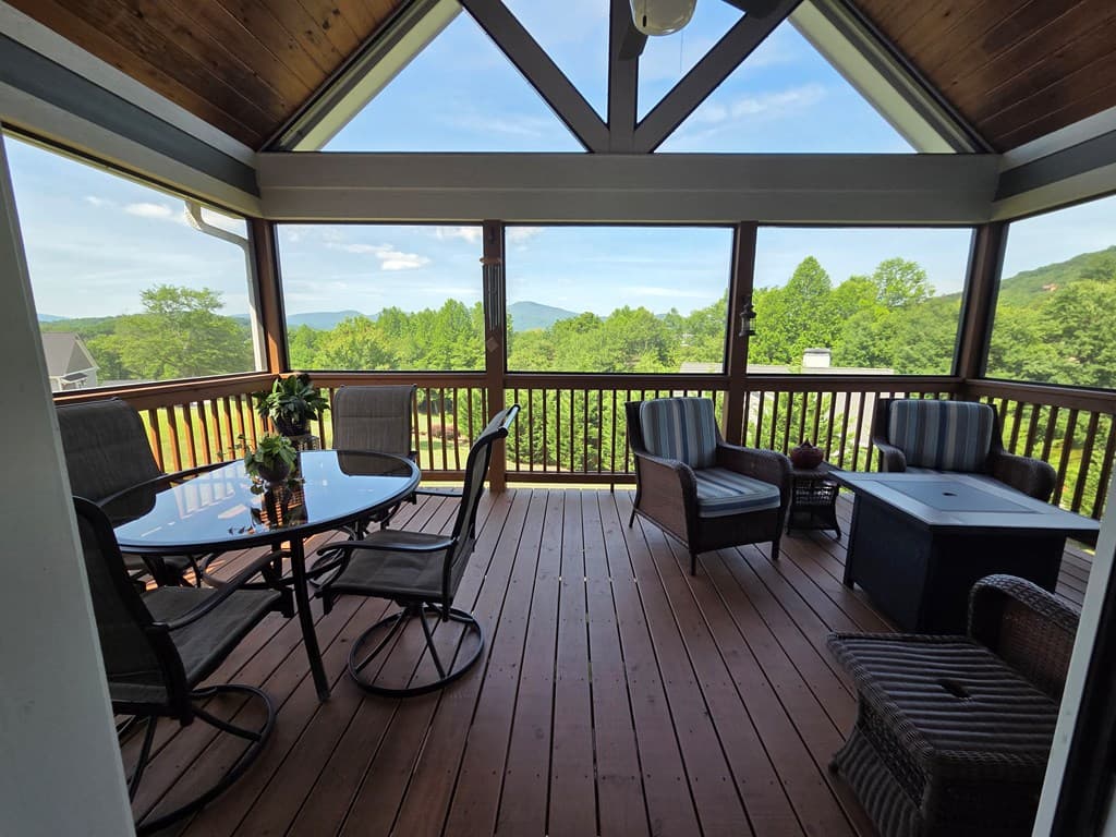958 New Forest Road, Young Harris GA 30582 - Photo