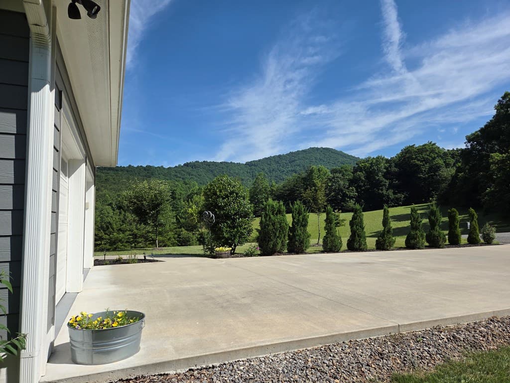 958 New Forest Road, Young Harris GA 30582 - Photo