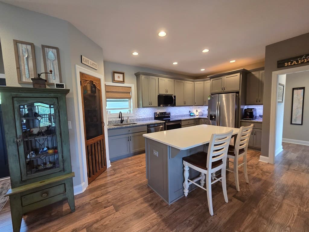 958 New Forest Road, Young Harris GA 30582 - Photo