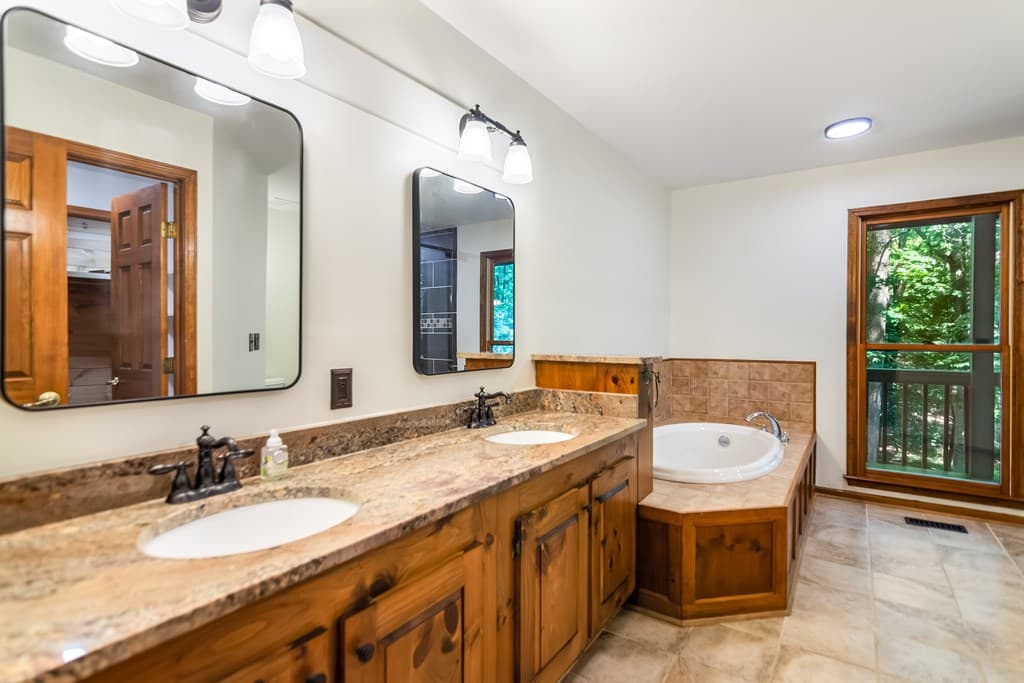 63 Misty Hollow Road, Ellijay GA 30536 - Photo