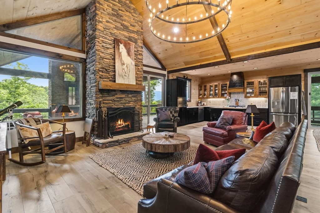 254 Leatherwood Mountain Road, Ellijay GA 30540 - Photo