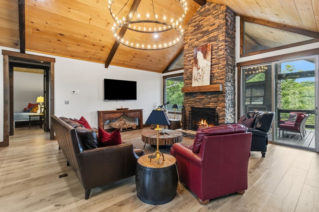 254 Leatherwood Mountain Road, Ellijay GA 30540 - Photo