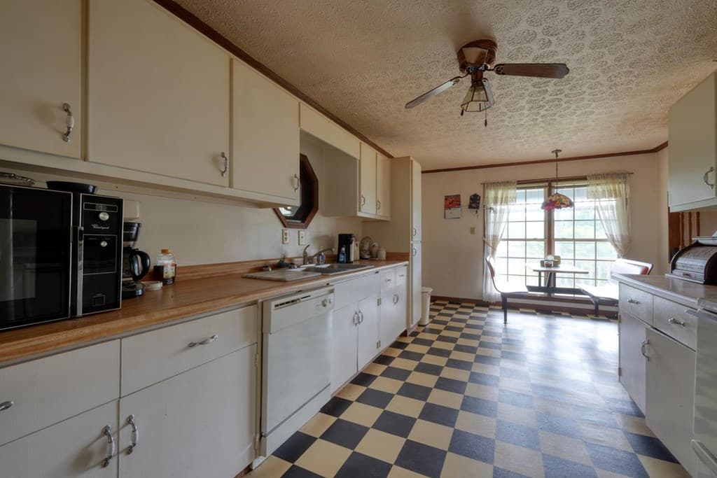 838 Tay Walk Way, Hiawassee GA 30546 - Photo