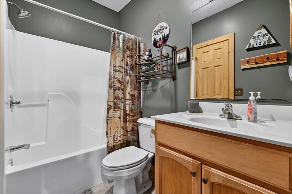 979 Cherokee Lane, Mccaysville GA 30555 - Photo