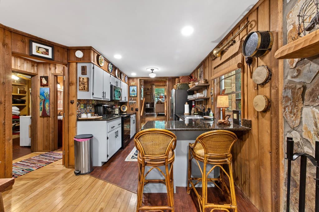 184 Fightingtown Drive, Blue Ridge GA 30513 - Photo