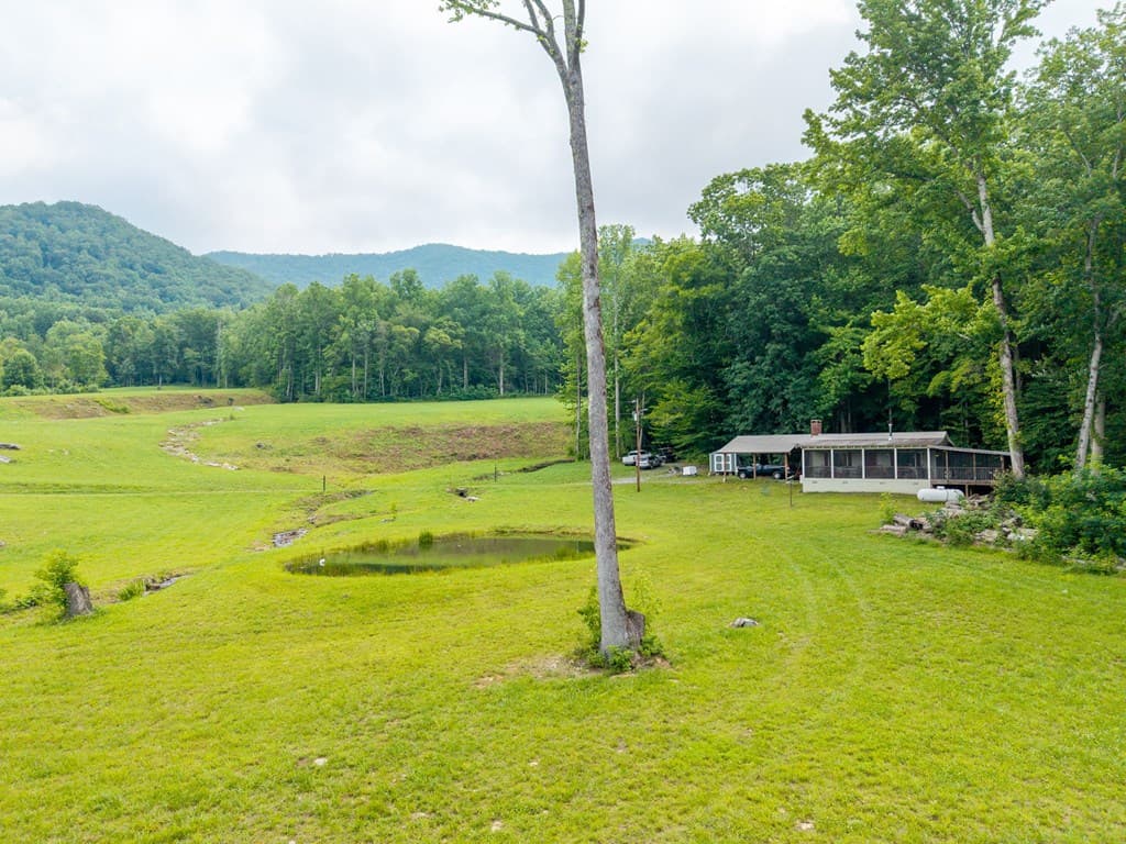 1449 Muskrat Creek Road, Hayesville NC 28904 - Photo