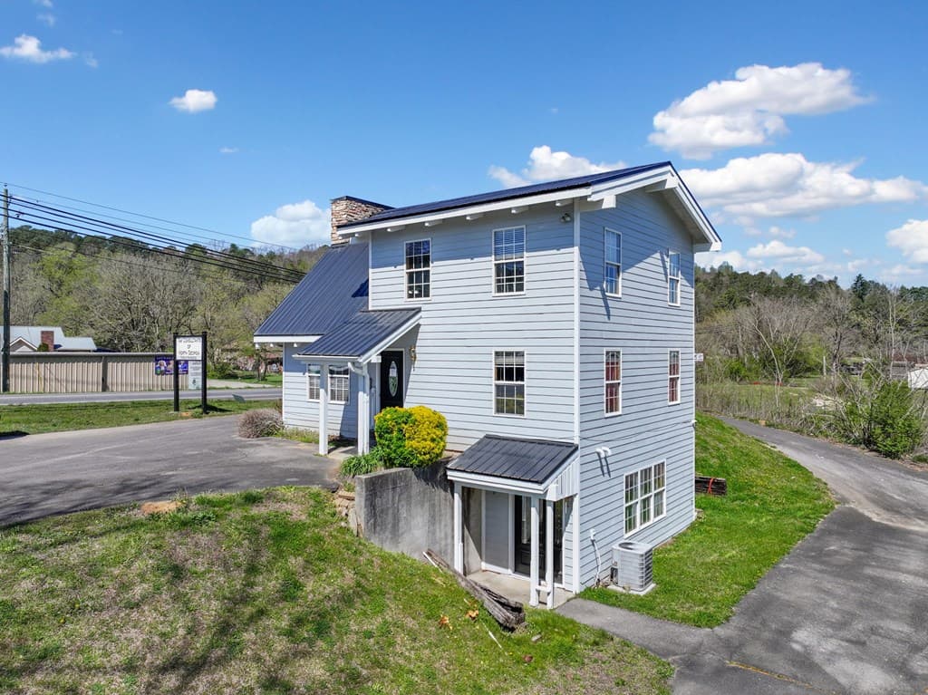 243 S Old Highway 5, Ellijay GA 30540 - Photo