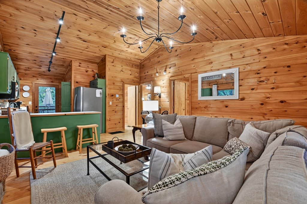 932 Granny Branch Drive, Blue Ridge GA 30513 - Photo