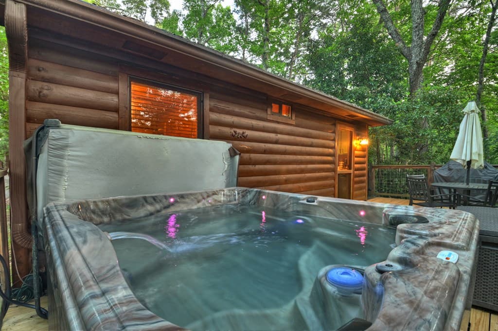 932 Granny Branch Drive, Blue Ridge GA 30513 - Photo