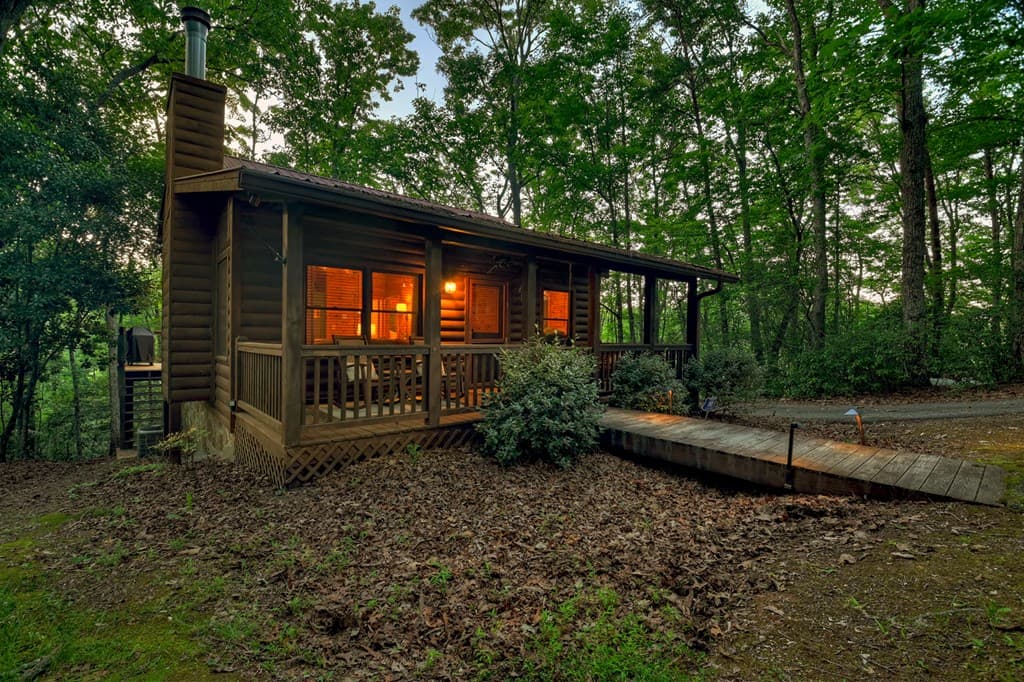 932 Granny Branch Drive, Blue Ridge GA 30513 - Photo