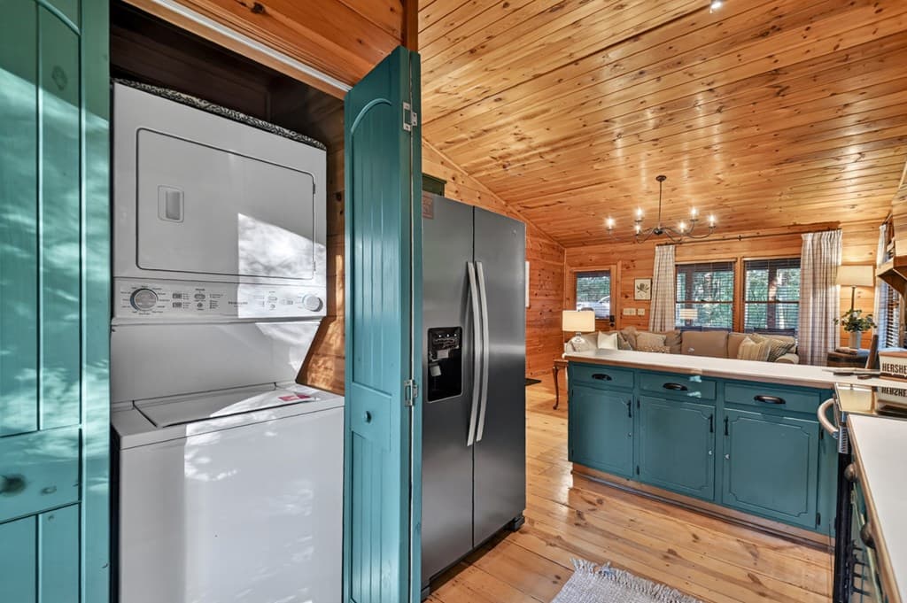 932 Granny Branch Drive, Blue Ridge GA 30513 - Photo