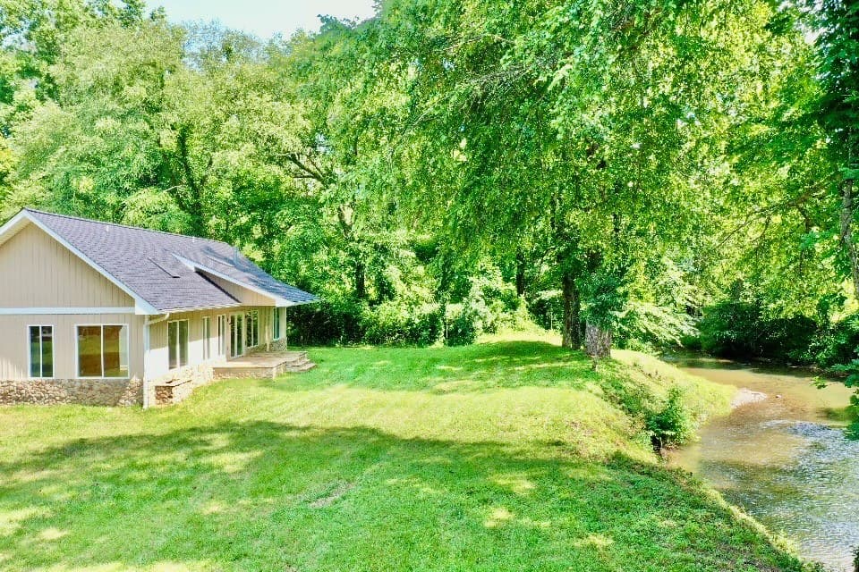 6389 Old Hwy 64 W, Warne NC 28909 - Photo