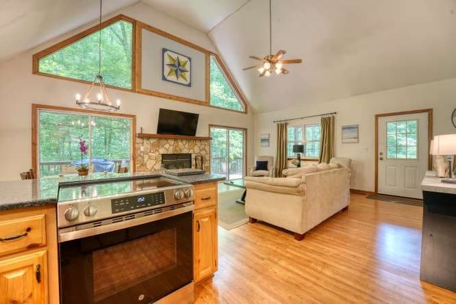 3333 Ellington Road, Hayesville NC 28904 - Photo