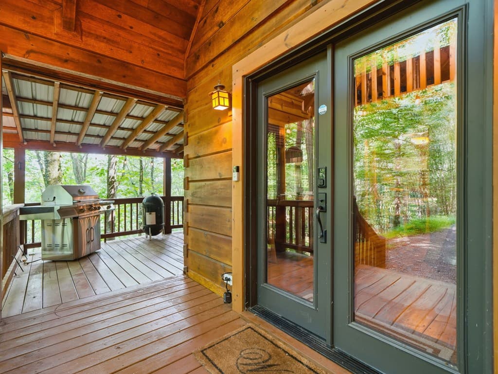 329 Laurel Ridge Drive, Blue Ridge GA 30513 - Photo