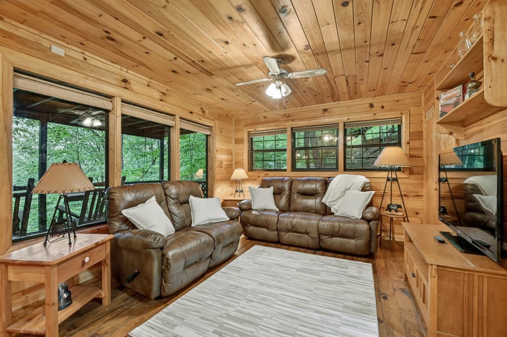 415 Walnut Mountain Road, Ellijay GA 30536 - Photo