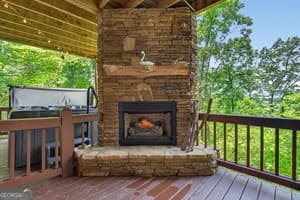 649 Weaver Creek Way, Blue Ridge GA 30513 - Photo