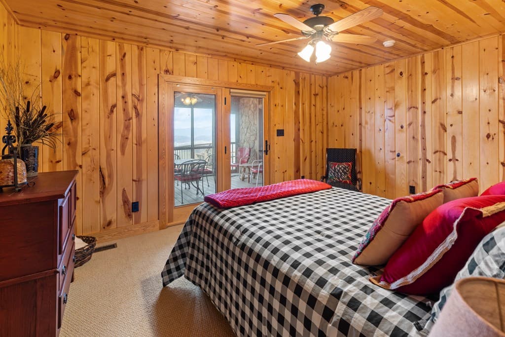 928 Kirkland Drive, Hiawassee GA 30546 - Photo