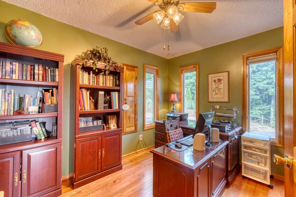 880 Locust Trail, Hiawassee GA 30546 - Photo