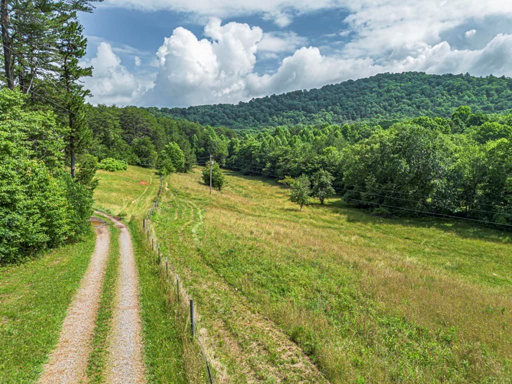 541 Pleasant Hill Road, Copperhill TN 37317 - Photo