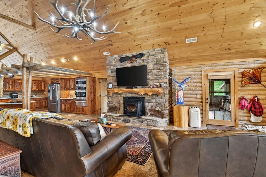 328 Arapaho Walk, Mineral Bluff GA 30559 - Photo