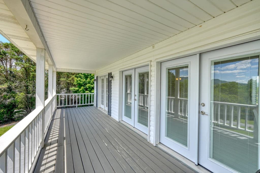 2112 J V Ledford Road, Young Harris GA 30582 - Photo