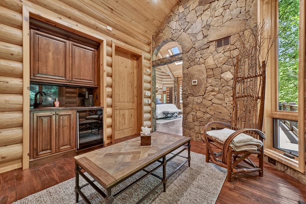 192 Delphi Hills Lane, Mccaysville GA 30555 - Photo