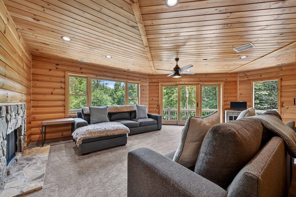 192 Delphi Hills Lane, Mccaysville GA 30555 - Photo