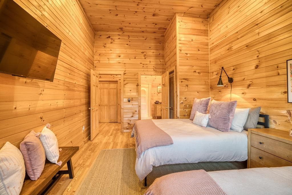 48 Lookout Drive, Blue Ridge GA 30513 - Photo