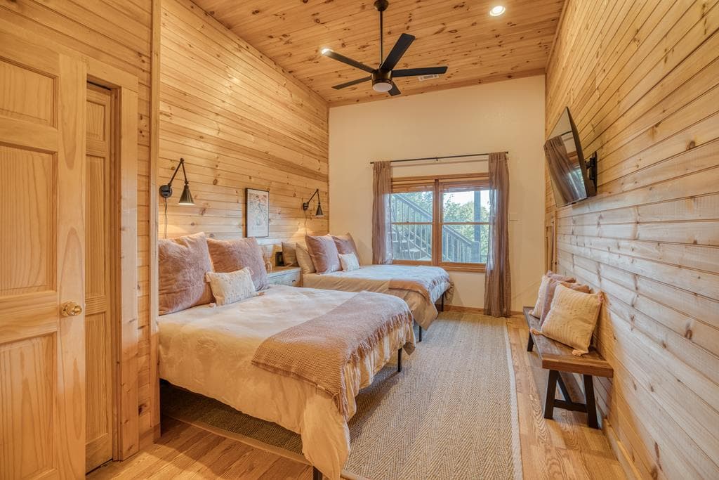 48 Lookout Drive, Blue Ridge GA 30513 - Photo