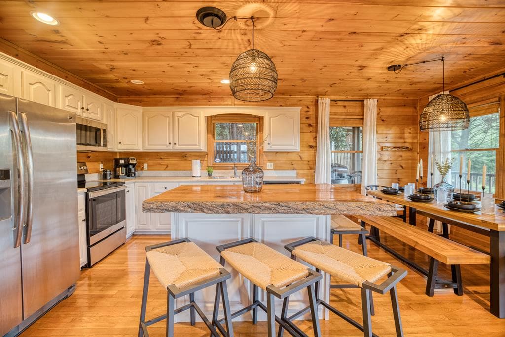 48 Lookout Drive, Blue Ridge GA 30513 - Photo